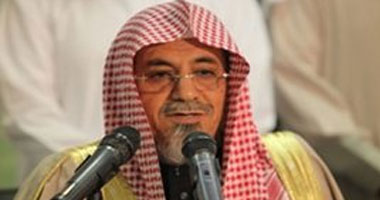 إمام الحرم المكى: يجب التزام الطاعة لأُولى الأمر مهما كانت الظروف