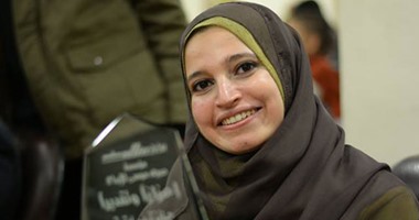 مؤسسة صبرى موسى تكرم الزميلة حنان طلعت عن روايتها "أنت عالمى"