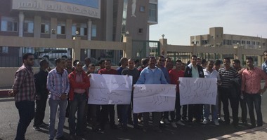 محافظ البحر الأحمر يتدخل لحل أزمة بعض أصحاب البازارات السياحية