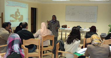 الفنون التطبيقية ببنها تعقد دورات تدريبية لأعضاء هيئة التدريس 