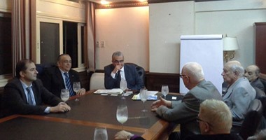 وزير البحث العلمى: نحرص على الخروج باستراتيجية لحل مشكلات مصر