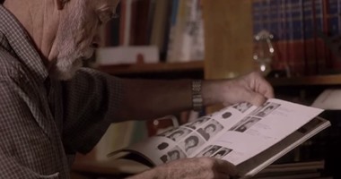 معلم يرسل لتلاميذه خطابات كتبوها عن أنفسهم منذ 20 عامًا