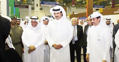 روبرت فيسك: قطر بحاجة للديموقراطية.. الشيخة موزة اكتسبت عداوة الرؤساء وصداقة المسلحين.. والشيخ حمد دفع "مؤخر" طليقة ساركوزى
