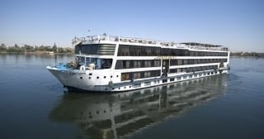 130 فندقا عائما بين الأقصر وأسوان تبدأ توفيق أوضاعها تدريجيا لعودة الرحلات