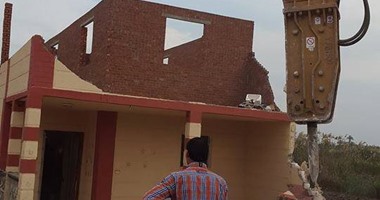 اشتباكات بين متعدين على أراضى الدولة والأمن فى حملة إزالة بالإسكندرية