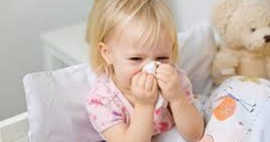 للأمهات.. تعرفى على أخطائك التى تصيب طفلك بالأنفلونزا وطرق حمايته منها