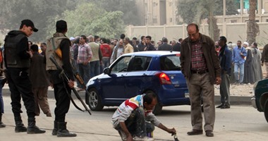 حى العجوزة يبدأ تسليم الباعة الجائلين "باكيات" أسفل كوبرى أرض اللواء