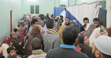 بالصور.. حزب النور ينظم قافلة طبية ببنى سويف