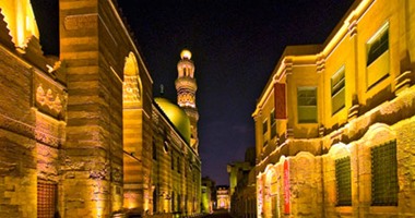 محمد عبد الله طاهر يكتب: شارع المعز