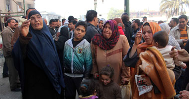 أهالى عزبة النخل ومنشية ناصر يتجمعون أمام "القضاء العالى" 