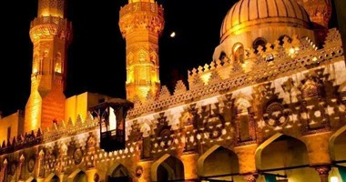 مسابقات دينية ودروس وفتاوى يوميا بالجامع الأزهر