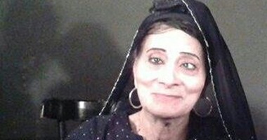مديح الزين وموال عزيزة ويونس فى حضرة ست الدار "جمالات شيحة" فى "مكان".. صوتها يتحدى الزمن.. وتطرب الجمهور بـ"على أنغام الناى" وألحان بليغ حمدى.. والحضور يرد:"الله عليكِ يا ستنا" (تحديث)