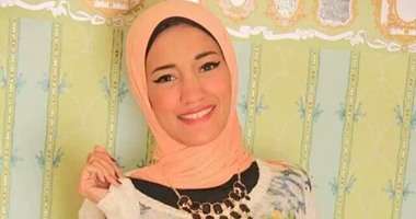 بالصور.. كولكشن الشتاء للمحجبات للمصممة مى سعد.. الملابس الفضفاضة ورسومات الحيوانات والزهور السمة المميزة للمجموعة.. السيمون والأحمر ودرجات الأخضر ألوان هذا الموسم