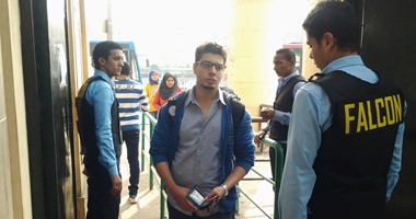مشادات بين طلاب جامعة حلوان وأمن فالكون بسبب تعطل البوابات