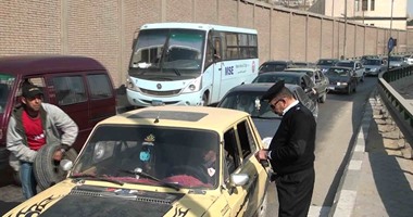حملات مرورية مكبرة على الطرق لرصد المخالفات بالقاهرة والجيزة