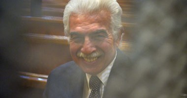 "قانون التصالح" ينقذ أحمد نظيف فى قضية الكسب غير المشروع.. "النقض" تصدر حكماً نهائياً بالبراءة وانقضاء الدعوى الجنائية لصالح رئيس الوزراء الأسبق.. والمحكمة تستند لقرار التصالح فى قضايا استغلال النفوذ