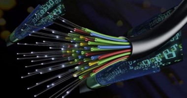 تقرير يكشف كيف يمكن لإيران خنق إنترنت العالم من مضيق هرمز