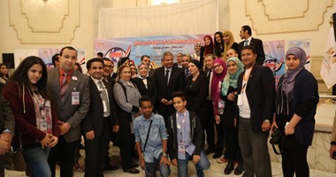 وزير الشباب: أبناء الجاليات المصرية بالخارج يزورون قناة السويس الجديدة