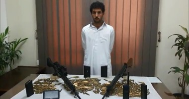 ضبط عاطل بحوزته 2 بندقية قناصة و 390 طلقة بالعلمين