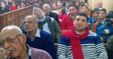 بالصور.. مئات الأقباط يحتفلون بأعياد الكريسماس بالقليوبية