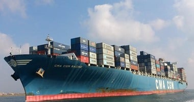 ميناء دمياط يستقبل 7 سفن حاويات وبضائع