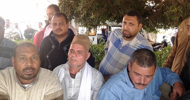 أزمة بين سائقى النقل الثقيل ومحافظ القليوبية بسبب نقل التراخيص لـ"شبين"