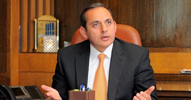 رئيس البنك الأهلى لـ"اليوم السابع": عودة تداول الريال القطرى ببعض البنوك بعد رفعه مؤقتًا .. وقنوات تحويل أموال المصريين بقطر مستمرة وتمثل نسبة صغيرة من تحويلات الخارج.. ونبحث آلية لتصدير العملة القطرية