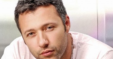 أحمد فهمى: الفنانون يواجهون فاشية الجمهور على مواقع التواصل