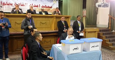 بالصور.. بدء التصويت لانتخاب رئيس اتحاد طلاب مصر ونائبه