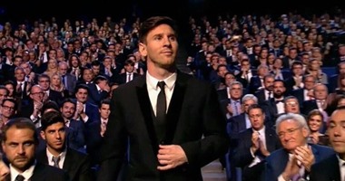 ميسي يتوج بجائزة أفضل لاعب فى الدورى الإسبانى