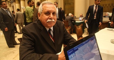 محمد المرشدى يطالب الحكومة بإنقاذ المناطق الصناعية بالعبور من الحرائق