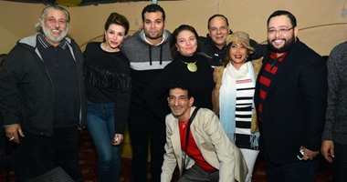 بالصور.. نجوم الفن يشاركون علاء عوض الاحتفال بـ"الطواجن"