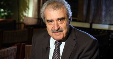 حسن داوود: نجيب محفوظ العربى الوحيد الذى يستحق "نوبل" 
