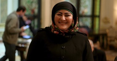 بالفيديو.. أحمد موسى يواجه غادة صقر بما نشره اليوم السابع.. والنائبة ترتبك وتتهرب من الرد