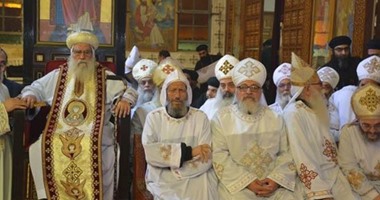 بالصور.. أقباط البحيرة يحتفلون بالعيد الثمانين لميلاد الأنبا باخوميوس