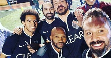 "سيلفى" يجمع شيكابالا و"الثعلب الصغير" وعمرو زكى مع نجوم الزمالك