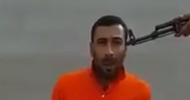 صحافة المواطن: بالفيديو.. مصرى بــ"ليبيا" يستنجد بالمسئولين تحت تهديد السلاح