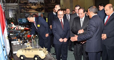 بعد افتتاح الرئيس معرض الاتصالات الدولى.. صناعة المعارض الفريضة الغائبة فى مصر..هيئة المعارض تخسر 50 مليون جنيه سنويا لإهمالها وتأخر فتح المقر الجديد.. ومطالب بضمها للسياحة والاستعانة بشركات لإداراتها