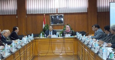 رئيس جامعة المنصورة يلتقى مجالس الكليات لمناقشة الخطط العامة للجامعة