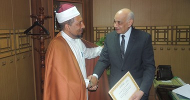 بالصور.. مدير أمن قنا يكرم أعضاء لجنة المصالحات