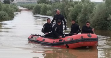 انتشال جثمان شاب غريق بترعة شبين الكوم فى المنوفية