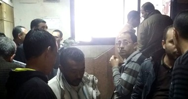 العاملون فى بتروتريد يواصلون إضرابهم لليوم السابع على التوالى