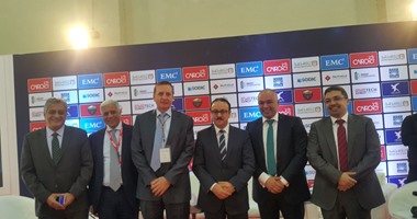 وزير الاتصالات: المنافسة بالسوق ستحدد موقف الرخصة الرابعة للمحمول