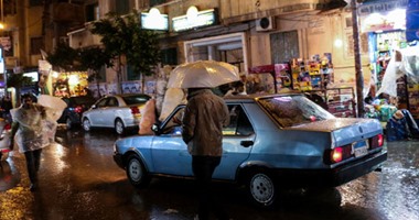 ارتفاع منسوب مياه الأمطار وشلل مرورى بـ"كورنيش الإسكندرية"