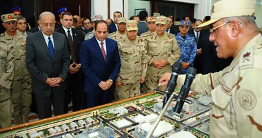 السيسى:" محتاجين مشروعات يومياً علشان المواطن يحس بالمستقبل"