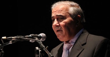 فاروق جويدة يلقى أحدث قصائده "الحب فى زمن الإرهاب" بجامعة الأزهر