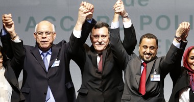 بالصور..أحفاد عمر المختار ينهون الصراع ويهتفون باسم ليبيا فى المغرب
