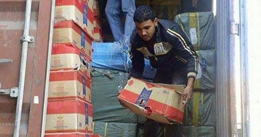 بالصور.جمارك بورسعيد تحبط محاولة تهريب شحنة ملابس ونظارات بمليون جنيه
