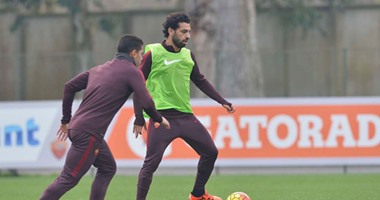 محمد صلاح و22 لاعبا فى قائمة روما لمواجهة جنوى