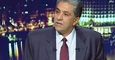 البيئة: شعار "اليوم العالمى للبيئة" يرفرف أعلى جبل المدورة بالفيوم